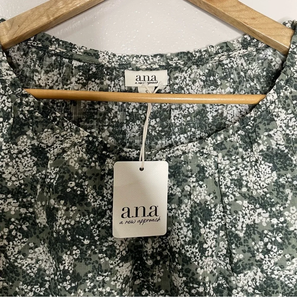 ana | NWT Sage Green Floral Boho Blouse‎